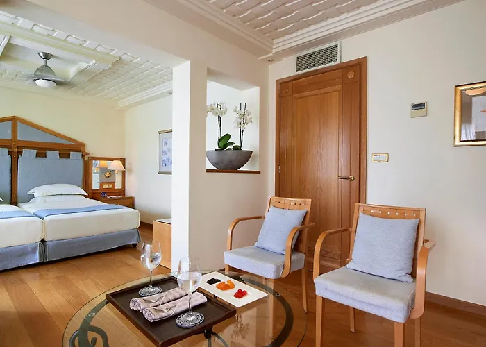 Vilă Knossos Royal Anissaras