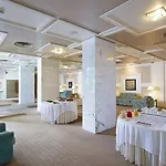Knossos Royal