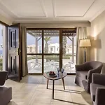 Villa Knossos Royal Anissaras