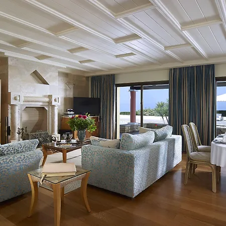 Knossos Royal Villa *
